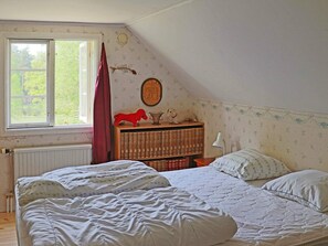 4 bedrooms, individually furnished - 7 Person Holiday Home in Langaryd-by Traum (Långaryd)