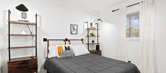 Ultimate Luxury 3 Bedroom In The Heart Of City