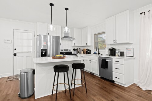 Ultimate Luxury 3 Bedroom In The Heart Of City