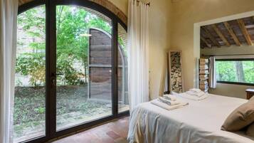 4 camere