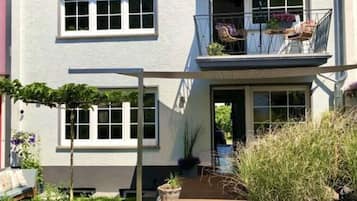 Quang cảnh nhìn từ nơi lưu trú