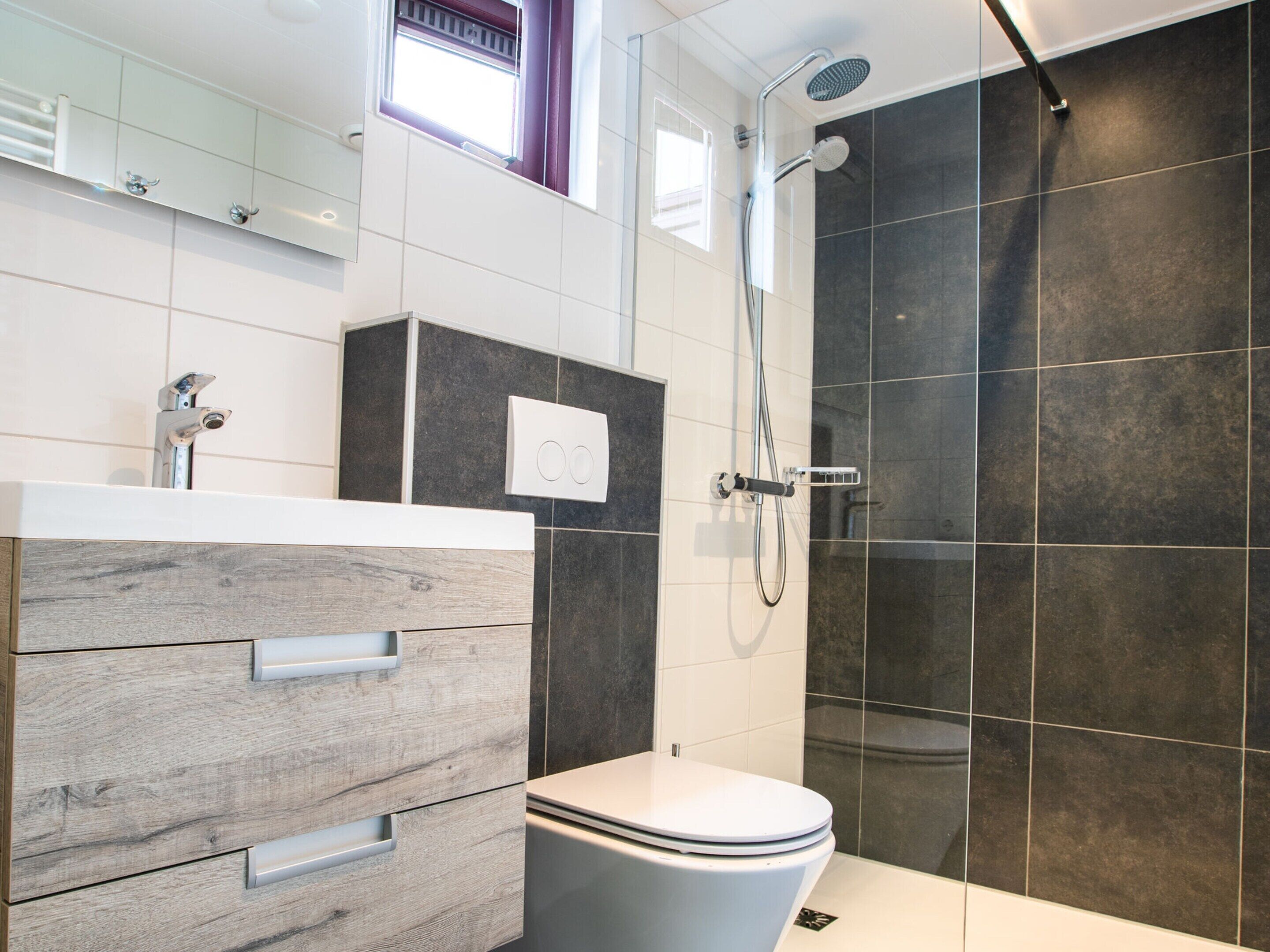 House | Bathroom