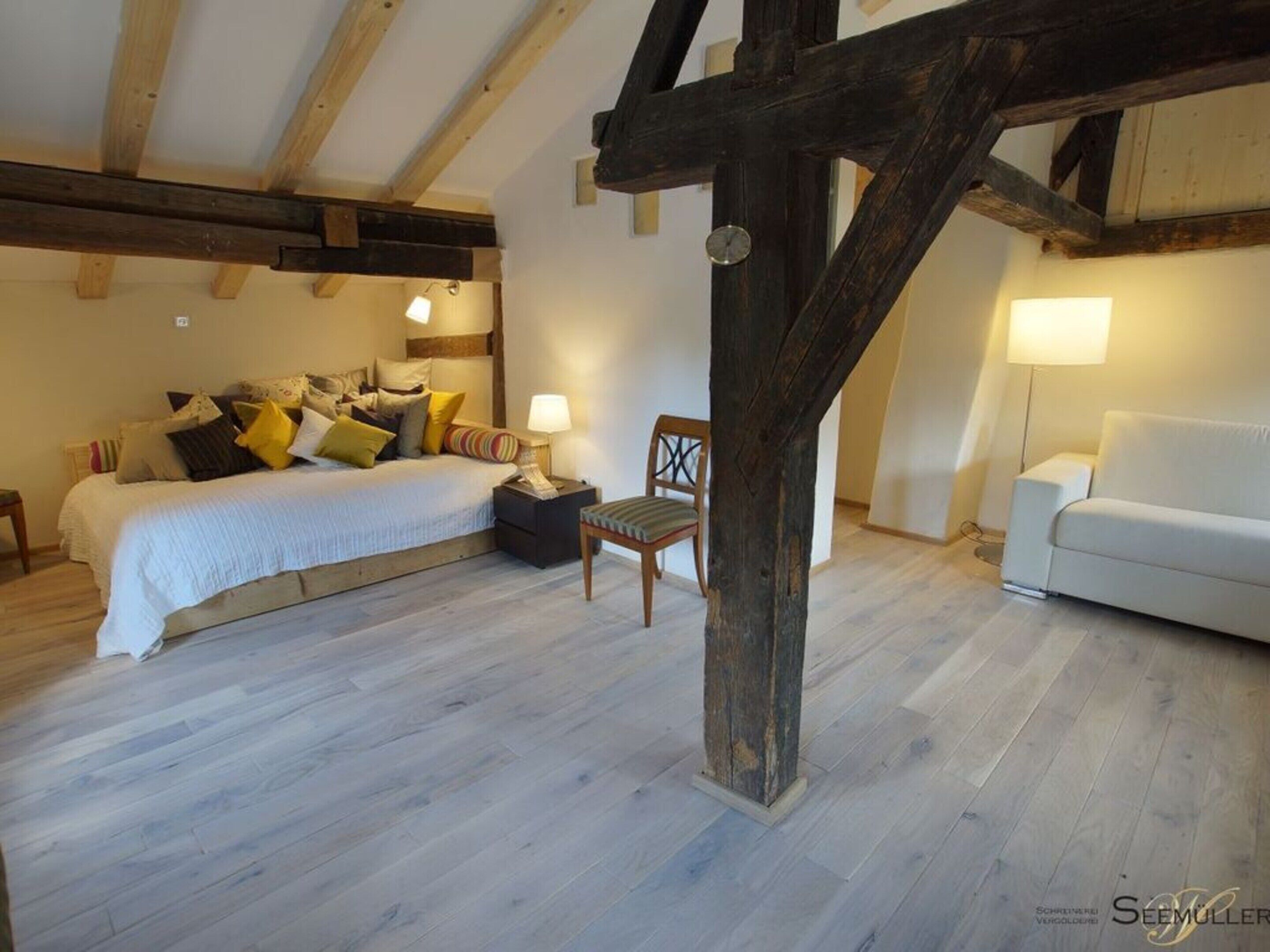 House | 1 bedroom, individually furnished, iron/ironing board