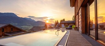 사우나가 있는 넓은 아파트먼트