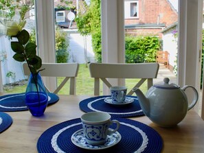 Dining - Holiday Apartment Stork's Nest (Friedrichstadt)