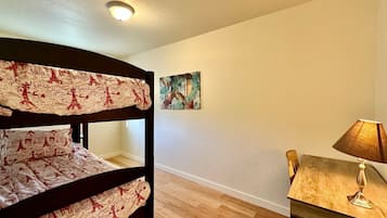 2 quartos, escrivaninha, Wi-Fi, roupa de cama