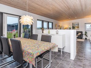 House | Dining