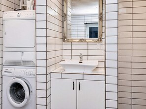 House | Bathroom