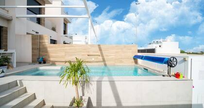 Villa in Rojales With Pool Near Coast