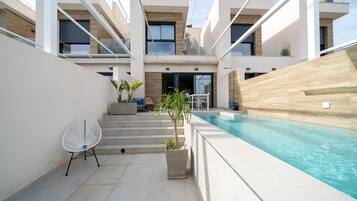 Vila | Kolam renang | Kolam renang indoor dan kolam renang outdoor