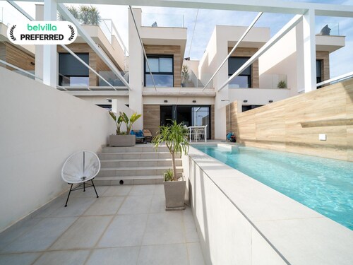 Villa in Rojales With Pool Near Coast