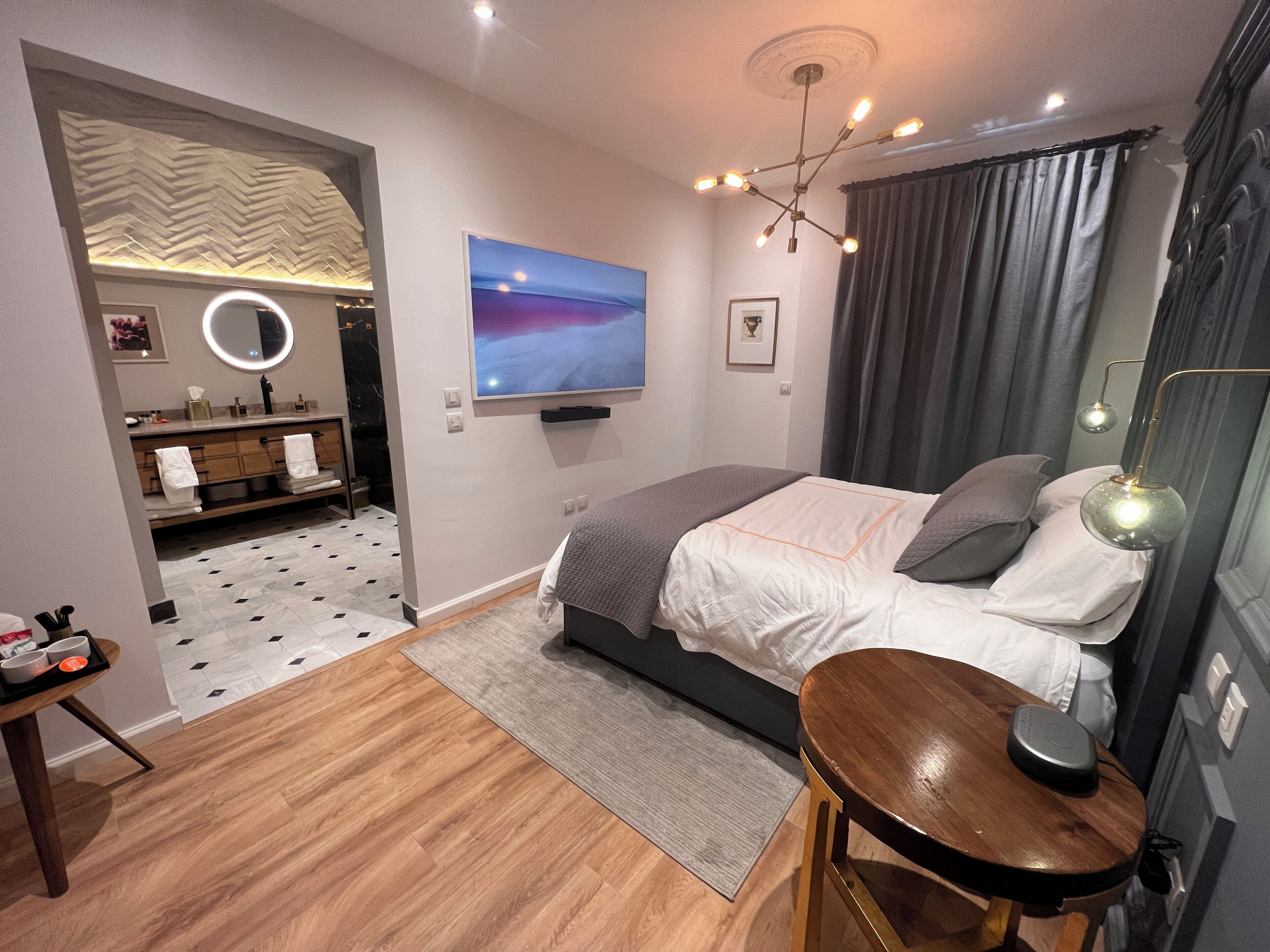 Premium-Doppelzimmer | Minibar, Zimmersafe, Verdunkelungsvorhänge, Bügeleisen/Bügelbrett