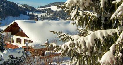 Kreuzwiesen Comfortable Holiday Residence
