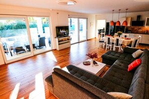 Dining - Villa Hedonistra (Vodnjan)