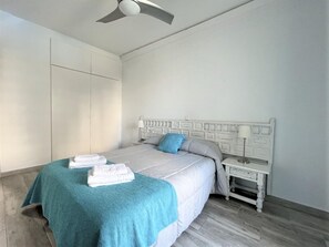 Apartment | 2 bedrooms, individually furnished, bed sheets