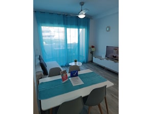 Dining - Apartment With Beach View (Benalmádena)