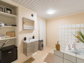 House | Bathroom - Cozy Holiday Home in the Heart of the Ardennes (Gedinne)