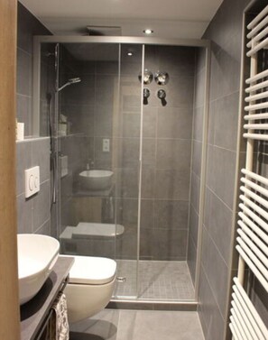 Apartment | Bathroom - Nice Holiday Apartment in Fischen (Fischen im Allgaeu)