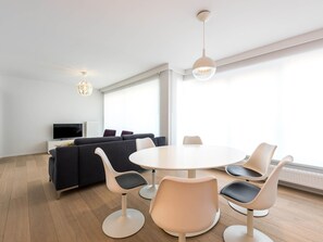 Apartment | Dining - Apartment With Sea View and Balcony in Belgium (Koksijde)