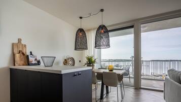 House | Dining