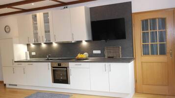 ์ํํธ | ์ ์ฉ ์ฃผ๋ฐฉ | ์ค๋ธ