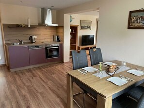 House | Private kitchen | Fridge, stovetop, dishwasher - Ottenhain Natural Paradise (Kottmar)