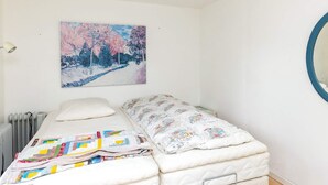 House - 6 Person Holiday Home in Roslev (Roslev)