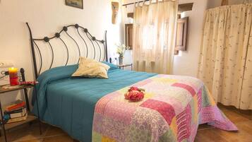 House | 3 bedrooms, bed sheets