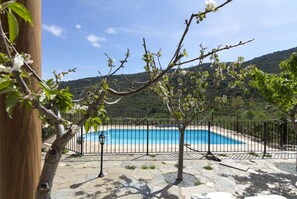 House | Pool - Holiday Home in Laroya With Pool & BBQ (Laroya)