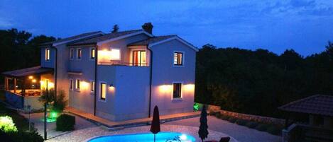 Alberca al aire libre