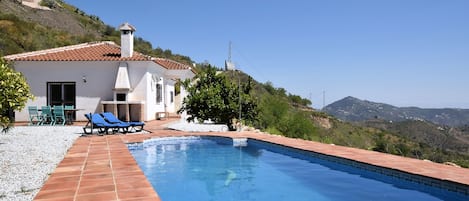 Villa | Pool | Indoor pool, outdoor pool