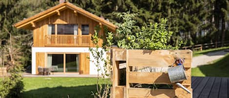 Chalet | Property grounds