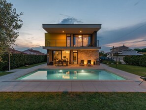Piscina all'aperto