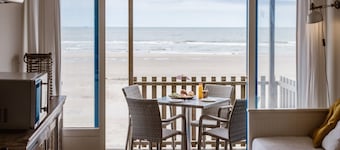 Beach House in Wijk aan Zee With Sea View