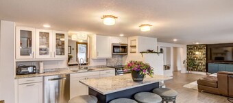 Mermaid Bay Getaway on Lake Wissota