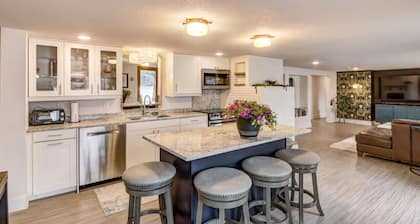 Mermaid Bay Getaway on Lake Wissota