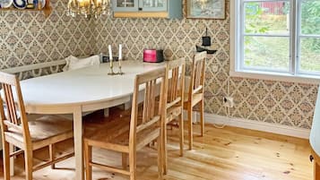 House | Dining