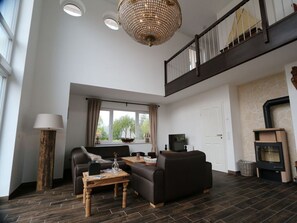 Fireplace, DVD player - To"n Luchtfuer Comfortable Holiday Residence (Trent)