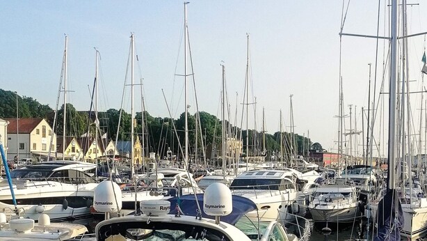 A marina with numerous sailboats docked. - 8 Person Holiday Home in Hogklint-by Traum (Visby)
