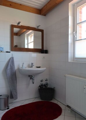 Apartment | Badezimmer
