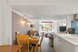 Dining - Modern Apartment in an 18th Century Cottage (Dunster)