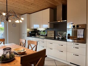 Private kitchen - Eulenhorst Comfortable Holiday Residence (Seeboden)
