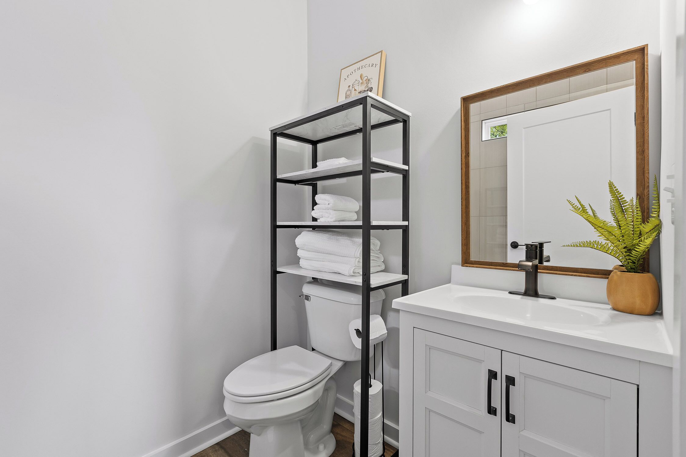 Dutxa, assecador de cabells, tovalloles i sabó 