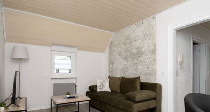 Elas Place Modern Retreat