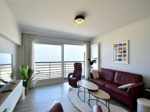 Apartment | Living room - Cozy Beachfront Retreat (De Haan)