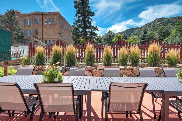 Outdoor dining