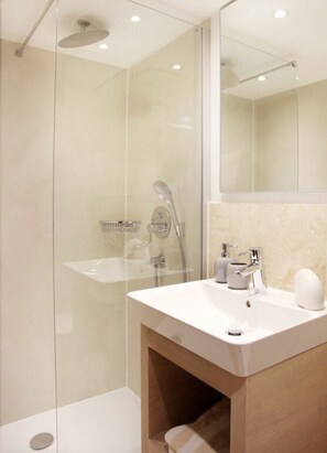 Bathroom - Beargzit - Holiday Apartment Small (Bad Hindelang)