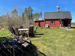 House | Dining - 5 Person Holiday Home in Ulrika (Ulrika)