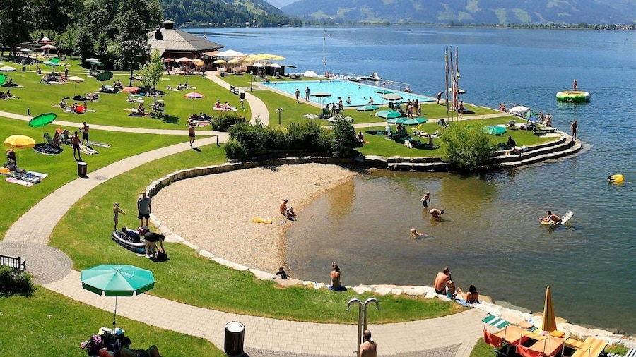 Apartment in Piesendorf Near Ski Slopes