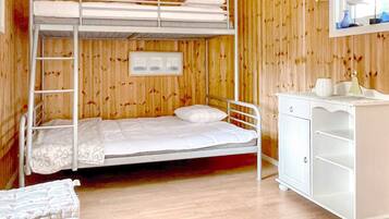 House | 3 bedrooms, individually furnished